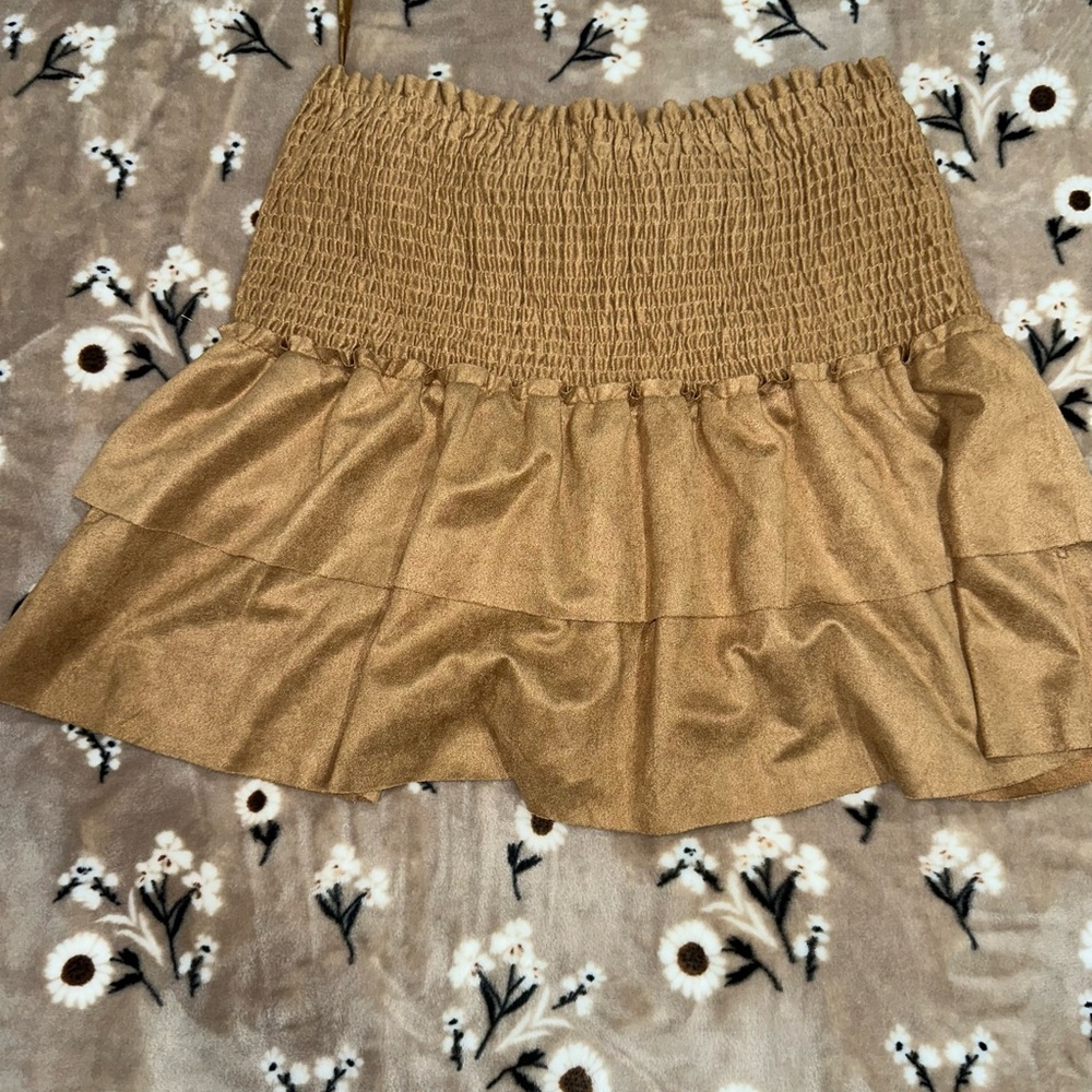 She + Sky Tan Tiered Bubble Mini Skirt